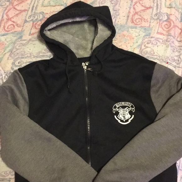 Womens size XL Hogwarts thick autumn sweater. - Picture 1 of 4